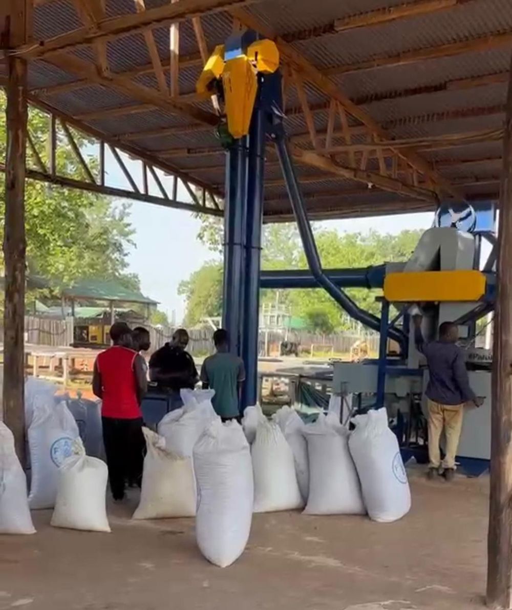 Coffee dry mill, Nzara
